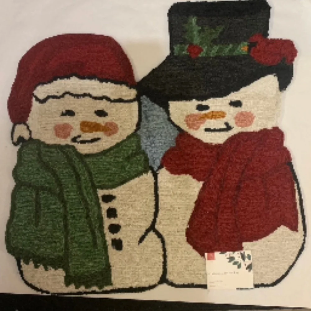 NWT Snowman and Snowwoman Winter Accent Rug
